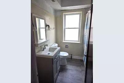 8030 S Paxton Avenue #3, Chicago, IL 60617 - Photo 5