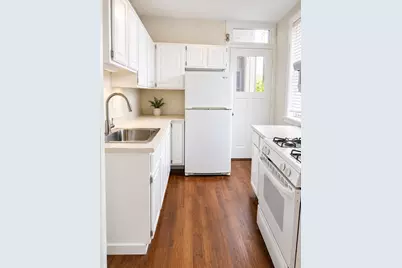 594 Sheridan Square #3, Evanston, IL 60202 - Photo 3