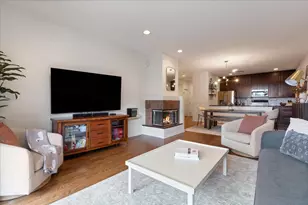 2040 W Belmont Ave, Chicago, IL 60618 - Photo 15