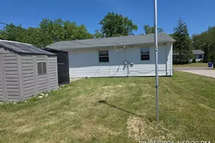 148 Pecos Cir, Carpentersville, IL 60110 - Photo 5