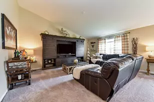 911 Appaloosa Trail, Plano, IL 60545 - Photo 9