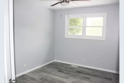 826 River Drive, Carol Stream, IL 60188 - Photo 11