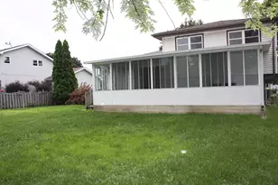 826 River Dr, Carol Stream, IL 60188 - Photo 21