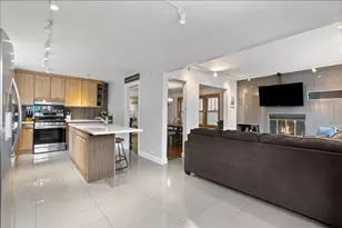 6455 N Talman Ave, Chicago, IL 60645 - Photo 21