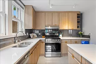 6455 N Talman Ave, Chicago, IL 60645 - Photo 19
