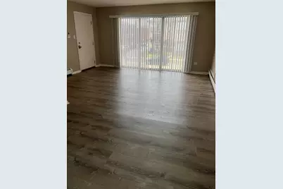 8112 W Marion Street #2W, Justice, IL 60458 - Photo 3