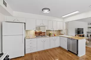 25725 N Oak Creek Cir, Barrington, IL 60010 - Photo 9