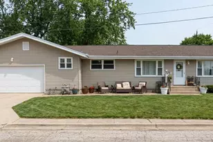395 S Michigan Ave, Bradley, IL 60915 - Photo 25