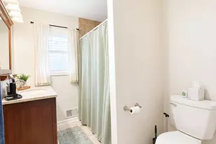395 S Michigan Ave, Bradley, IL 60915 - Photo 13