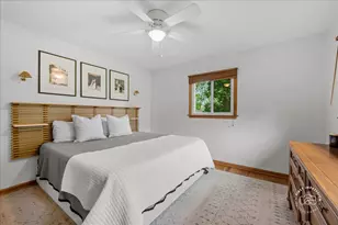 27W755 Robin Ln, West Chicago, IL 60185 - Photo 9