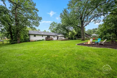 27W755 Robin Lane, West Chicago, IL 60185 - Photo 21