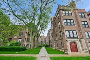 598 Sheridan Square, Evanston, IL 60202 - Photo 3