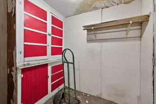 536 N 7th St, Dekalb, IL 60115 - Photo 9