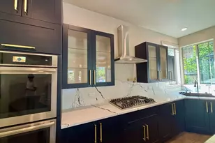 9100 Kenton Ave, Skokie, IL 60076 - Photo 19