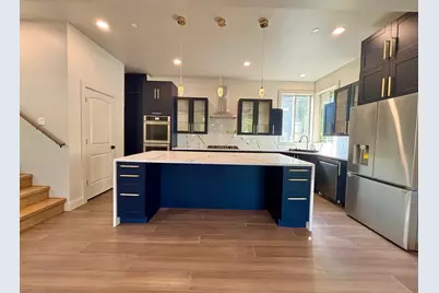 9100 Kenton Avenue, Skokie, IL 60076 - Photo 17