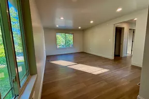 9100 Kenton Ave, Skokie, IL 60076 - Photo 31
