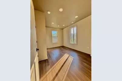 9100 Kenton Avenue, Skokie, IL 60076 - Photo 53