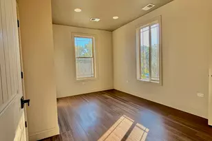 9100 Kenton Ave, Skokie, IL 60076 - Photo 53