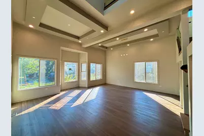 9100 Kenton Avenue, Skokie, IL 60076 - Photo 5