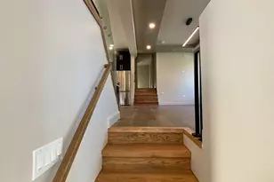 9100 Kenton Ave, Skokie, IL 60076 - Photo 11