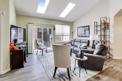1701 Astor Avenue, Oakbrook Terrace, IL 60181 - Photo 3