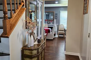 807 Kansas St, Carol Stream, IL 60188 - Photo 5