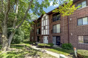 1736 S Washington St, Naperville, IL 60565 - Photo 1