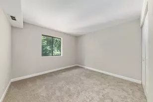 1736 S Washington St, Naperville, IL 60565 - Photo 11