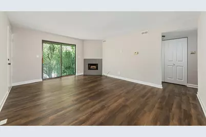 1736 S Washington Street #G33, Naperville, IL 60565 - Photo 9