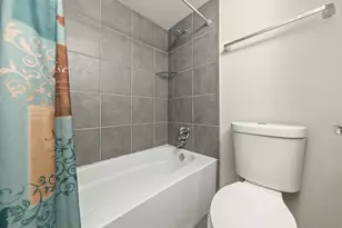 1736 S Washington St, Naperville, IL 60565 - Photo 17
