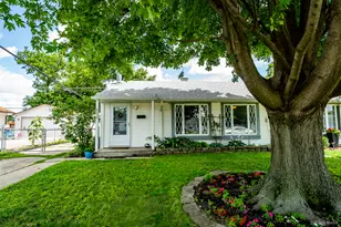 4234 W 90th Pl, Hometown, IL 60456 - Photo 1