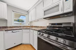 4234 W 90th Pl, Hometown, IL 60456 - Photo 7