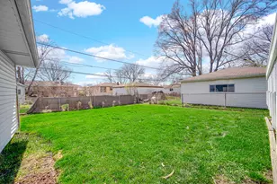 661 W St Aubin Dr, Addison, IL 60101 - Photo 29
