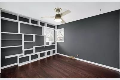661 W Saint Aubin Drive, Addison, IL 60101 - Photo 19