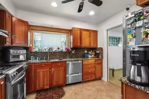 7555 N Neva Ave, Niles, IL 60714 - Photo 13