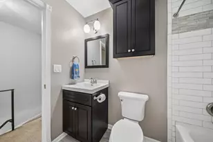 1303 Woodcutter Ln, Wheaton, IL 60189 - Photo 11