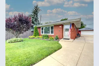 9809 S Albany Avenue, Evergreen Park, IL 60805 - Photo 1