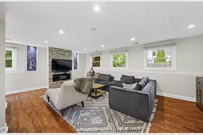 791 Thompson Boulevard, Buffalo Grove, IL 60089 - Photo 13