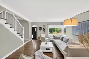 6938 Riverside Dr, Berwyn, IL 60402 - Photo 5