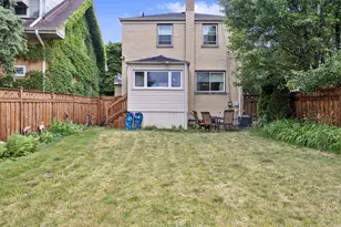 6938 Riverside Dr, Berwyn, IL 60402 - Photo 19