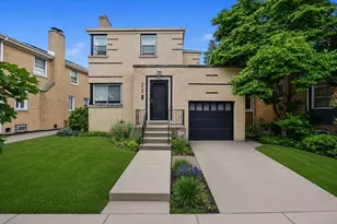 6938 Riverside Dr, Berwyn, IL 60402 - Photo 3
