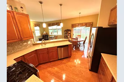 16422 Crescent Lake Court, Crest Hill, IL 60403 - Photo 9