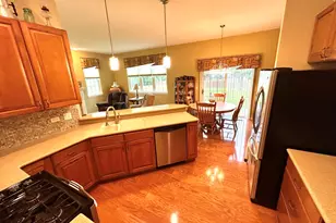 16422 Crescent Lake Ct, Crest Hill, IL 60403 - Photo 9