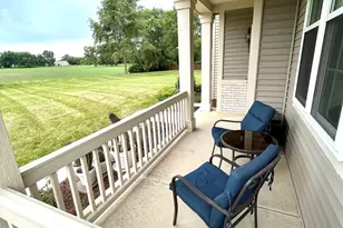 16422 Crescent Lake Ct, Crest Hill, IL 60403 - Photo 3