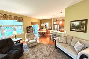 16422 Crescent Lake Ct, Crest Hill, IL 60403 - Photo 5