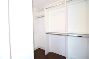 7061 N Kedzie Ave, Chicago, IL 60645 - Photo 3