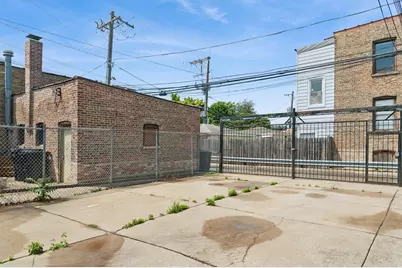 4206 W Lawrence Avenue, Chicago, IL 60630 - Photo 17