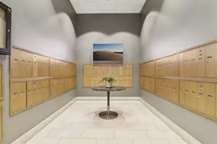 400 W Ontario St, Chicago, IL 60654 - Photo 17