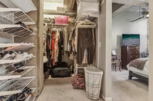 400 W Ontario St, Chicago, IL 60654 - Photo 11