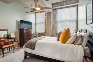 400 W Ontario St, Chicago, IL 60654 - Photo 9
